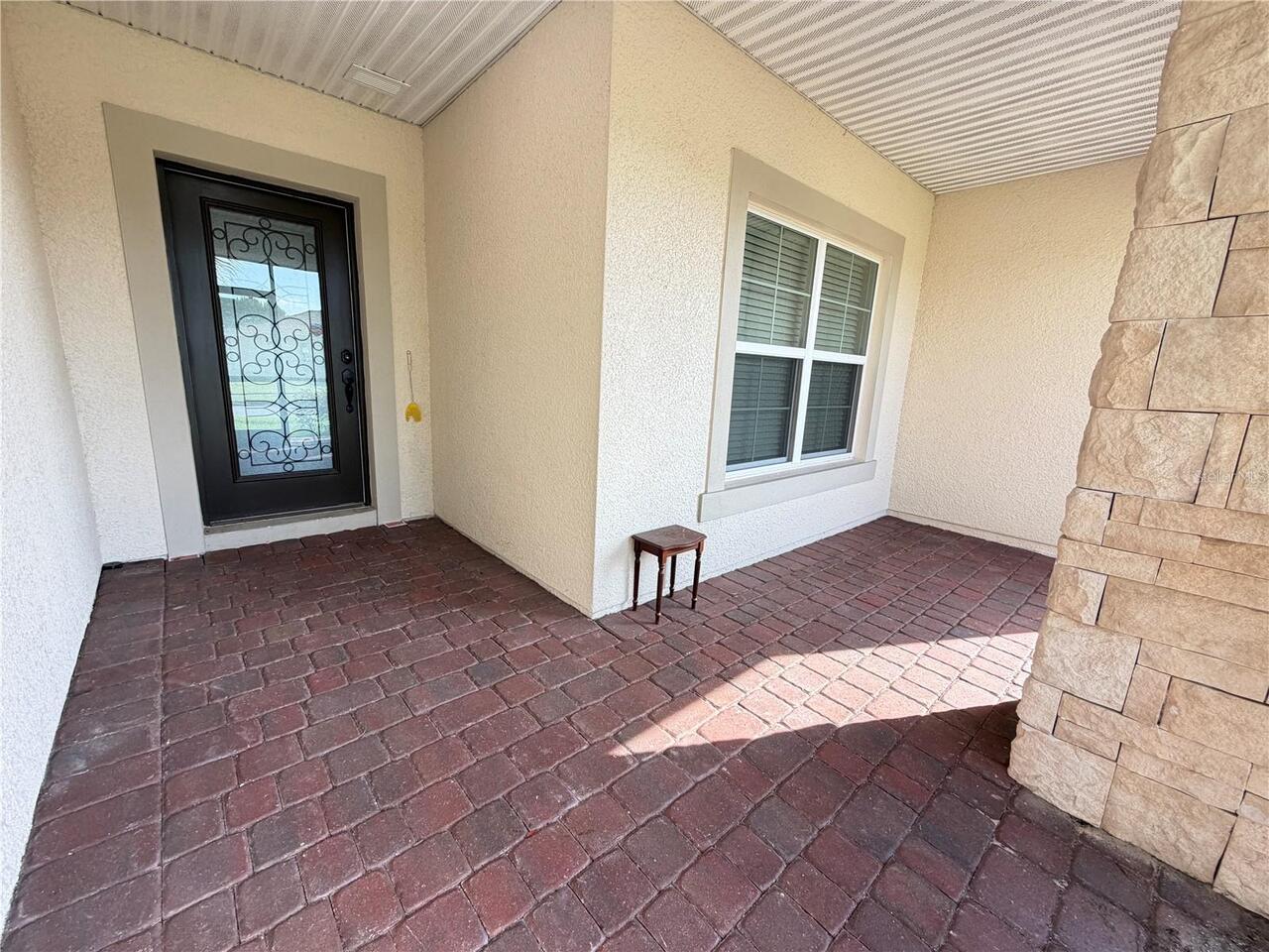 Listing Photo 12