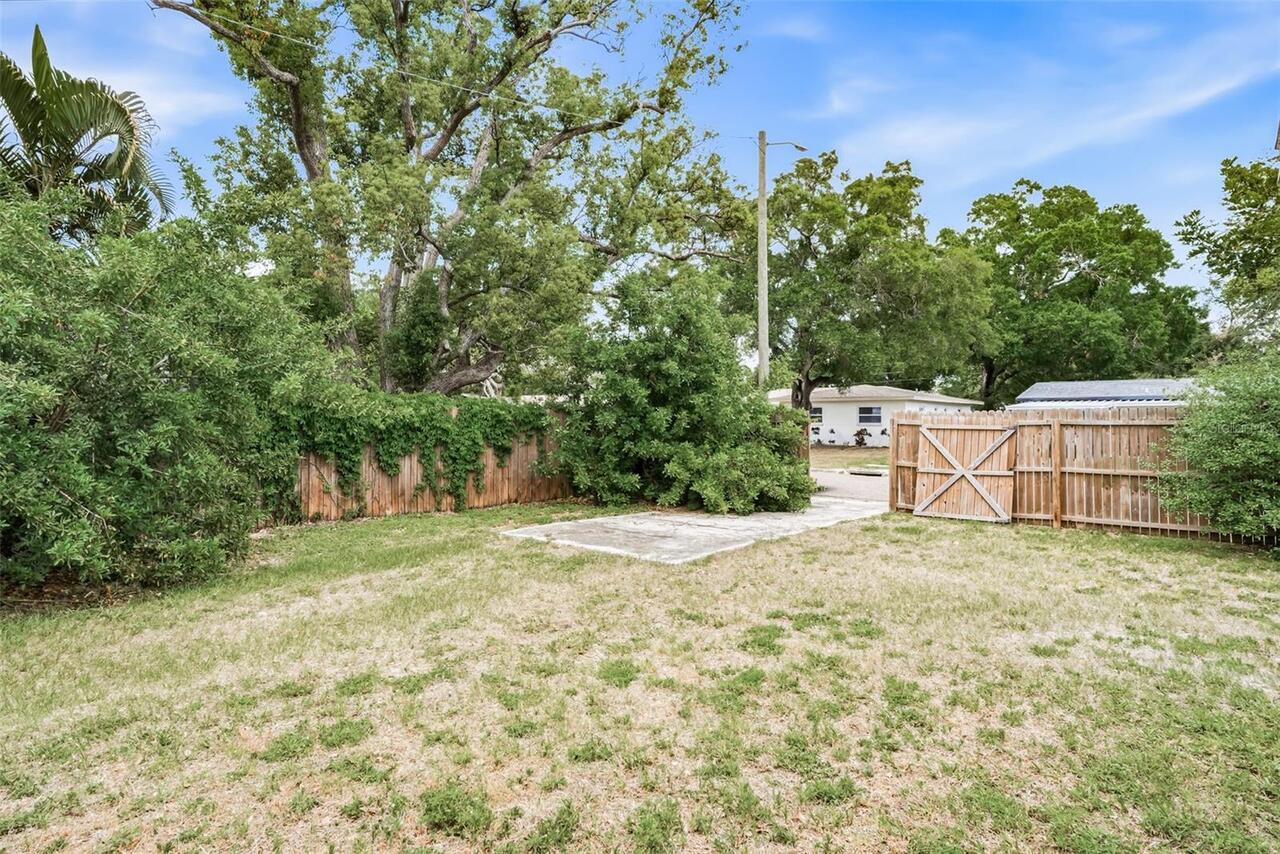 Listing Photo 43