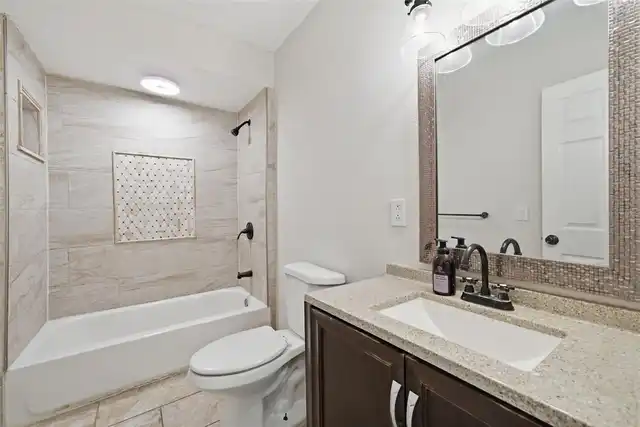 Listing Photo 14