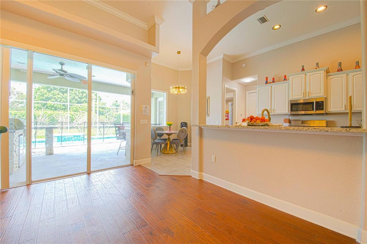 Listing Photo 14