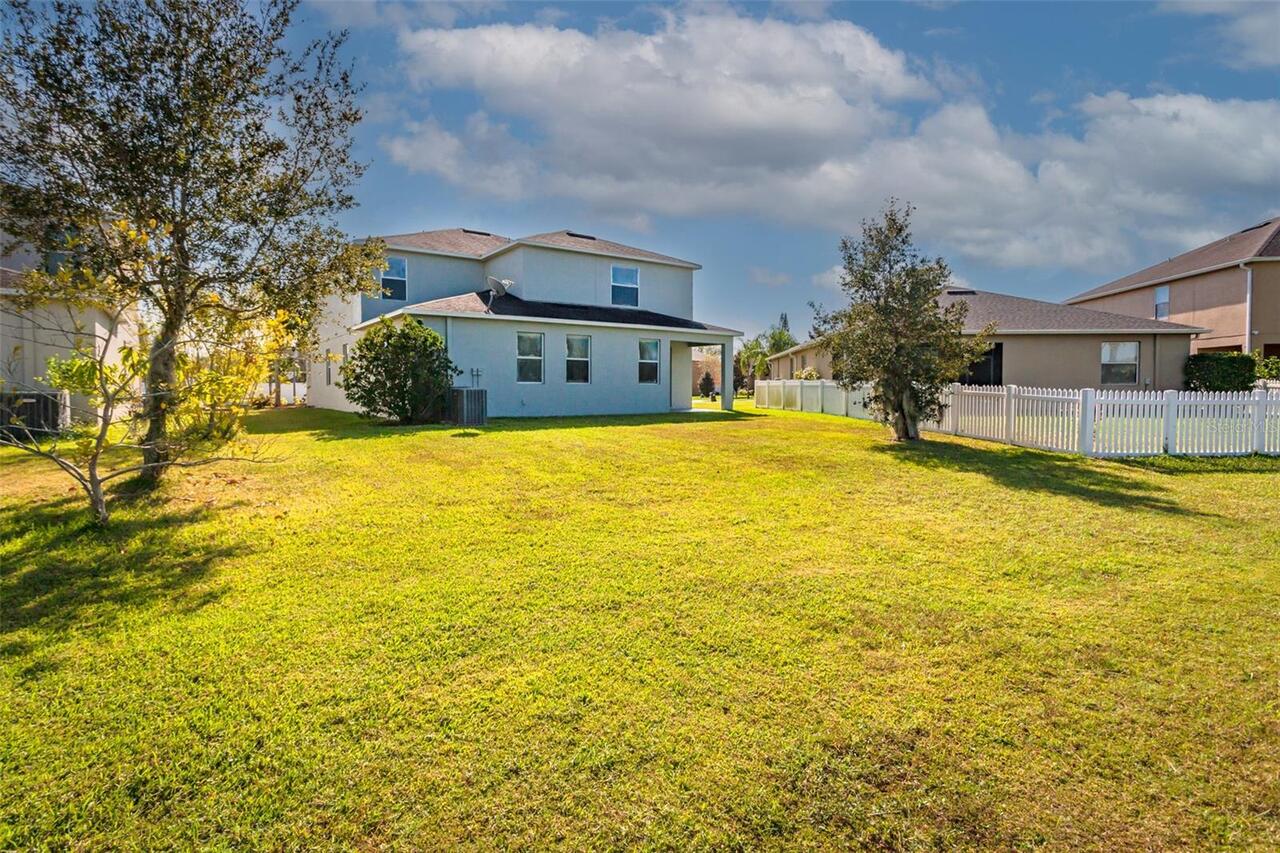 Listing Photo 11