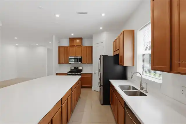 Listing Photo 16