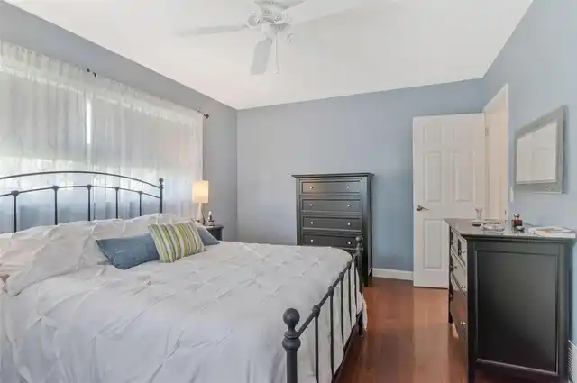 Listing Photo 18