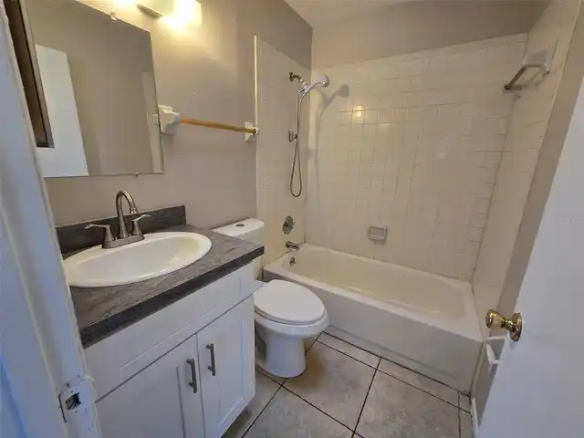 Listing Photo 7