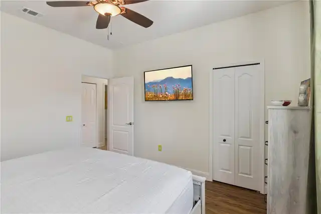 Listing Photo 32