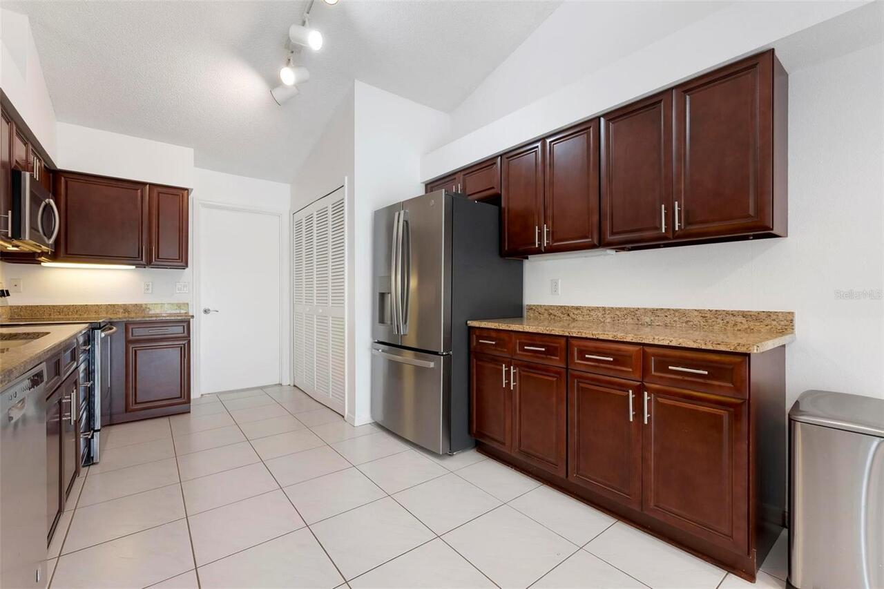 Listing Photo 17
