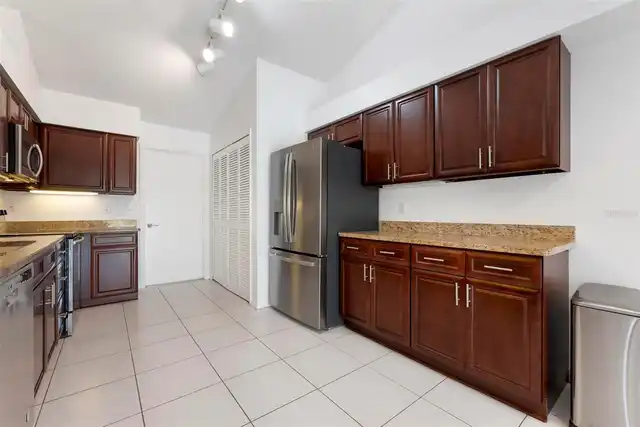 Listing Photo 17