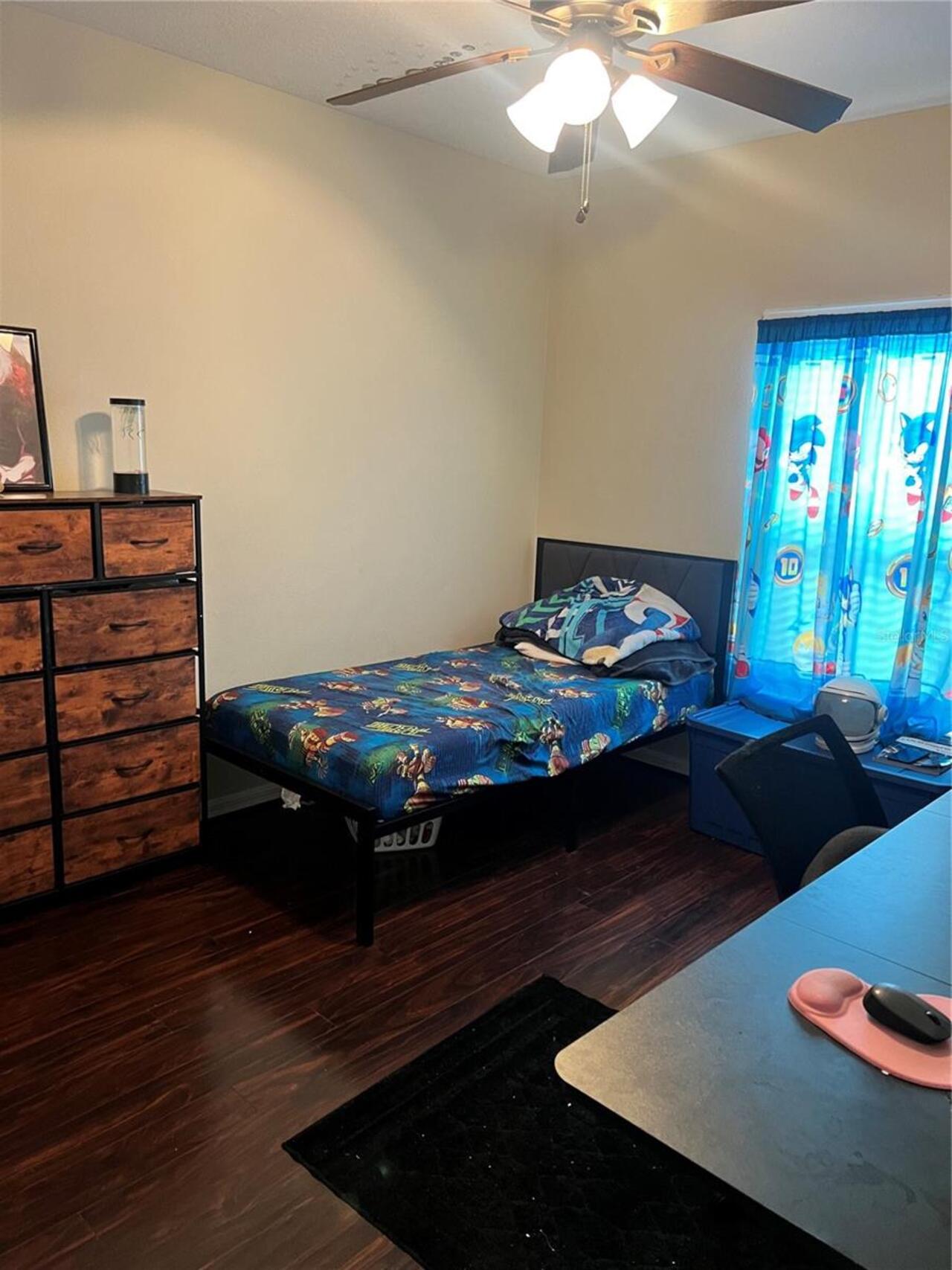 Listing Photo 8