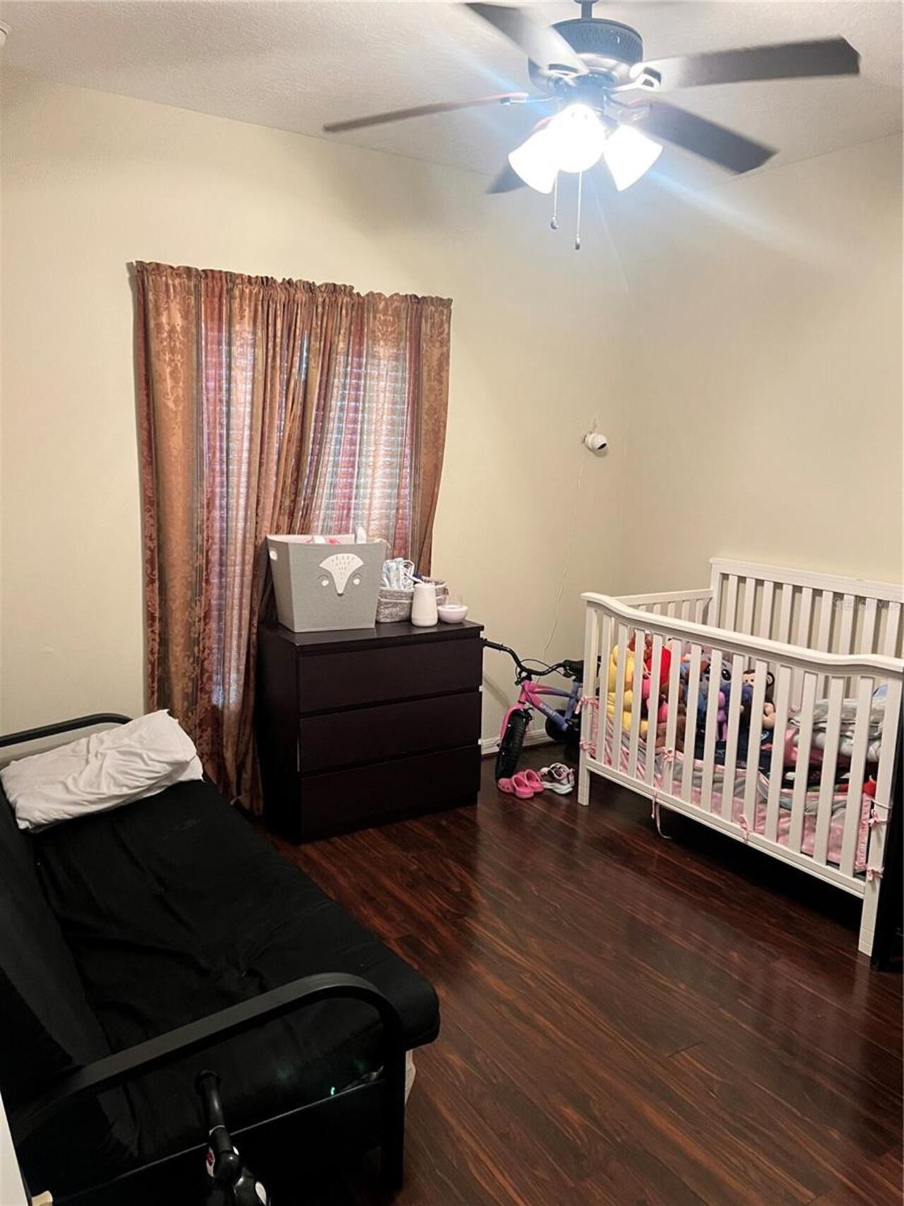 Listing Photo 10