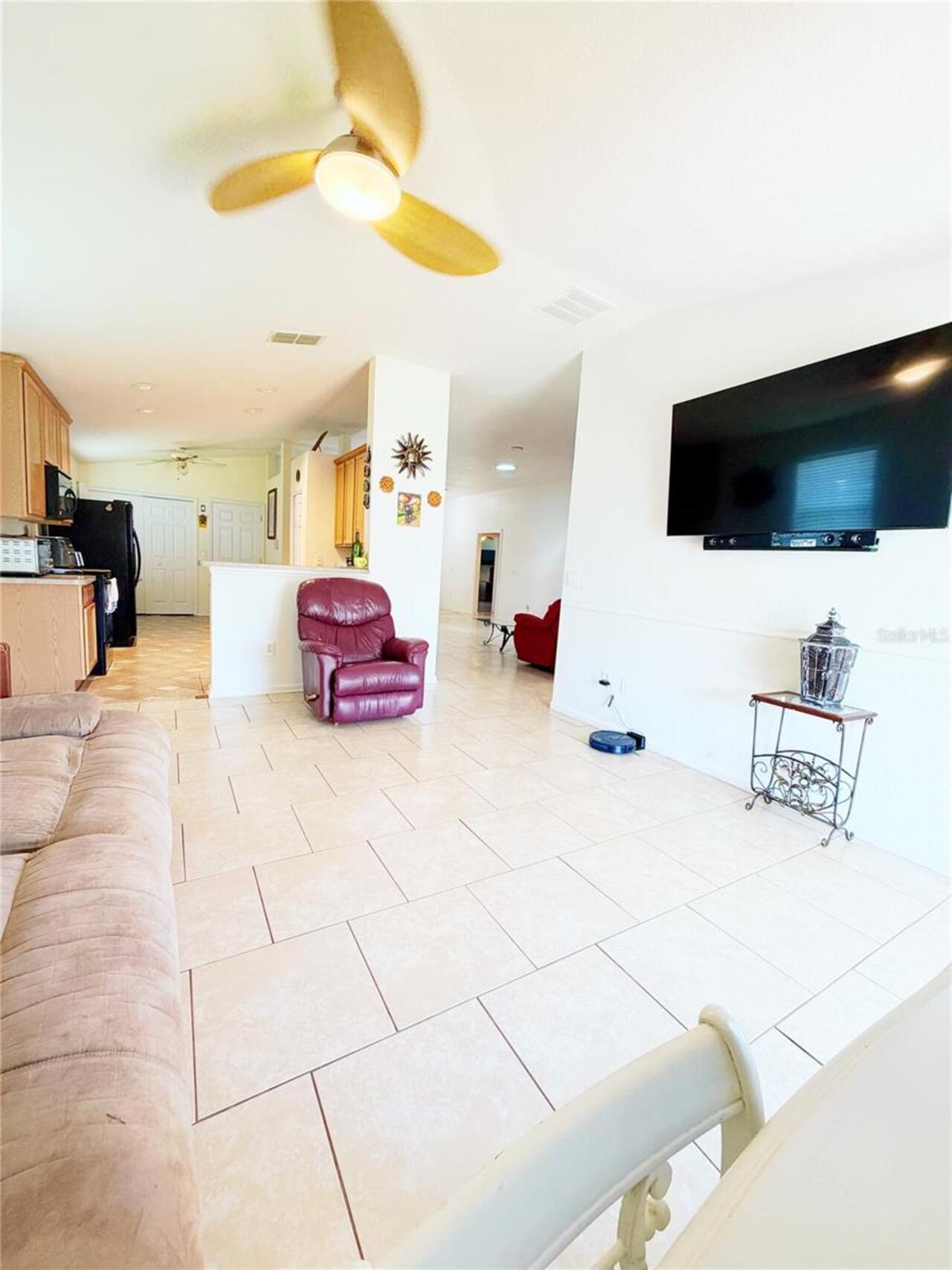 Listing Photo 12