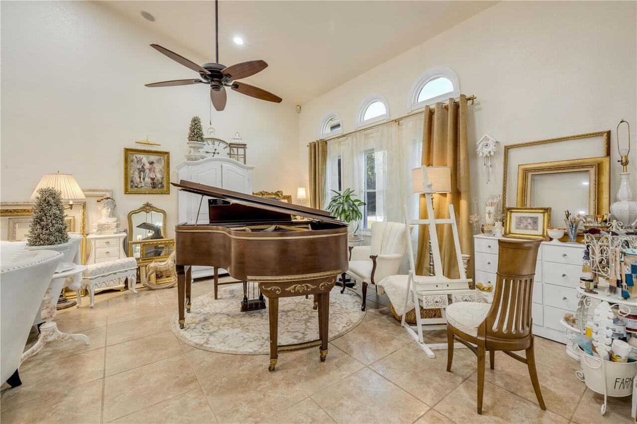 Listing Photo 17