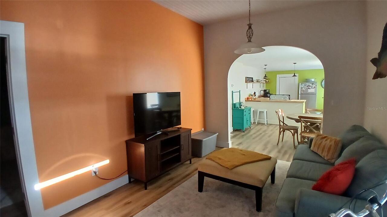 Listing Photo 6