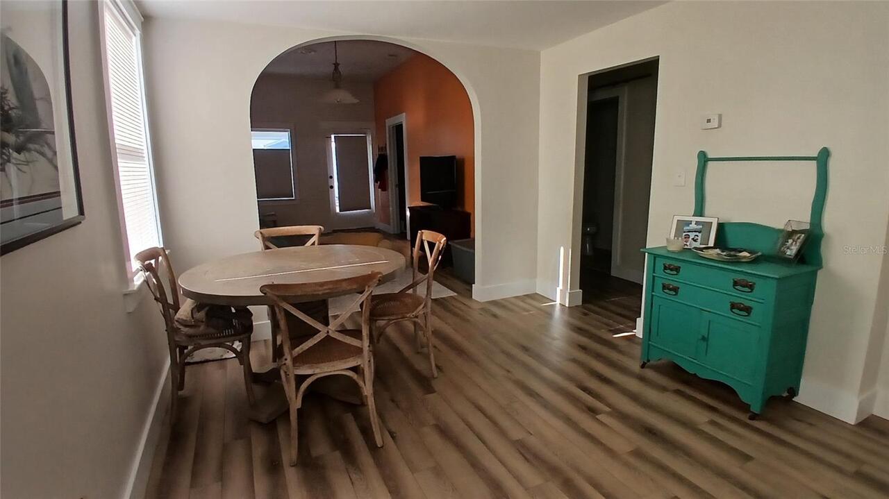 Listing Photo 10
