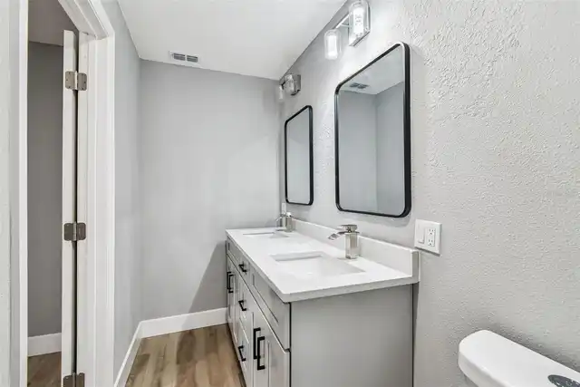Listing Photo 19