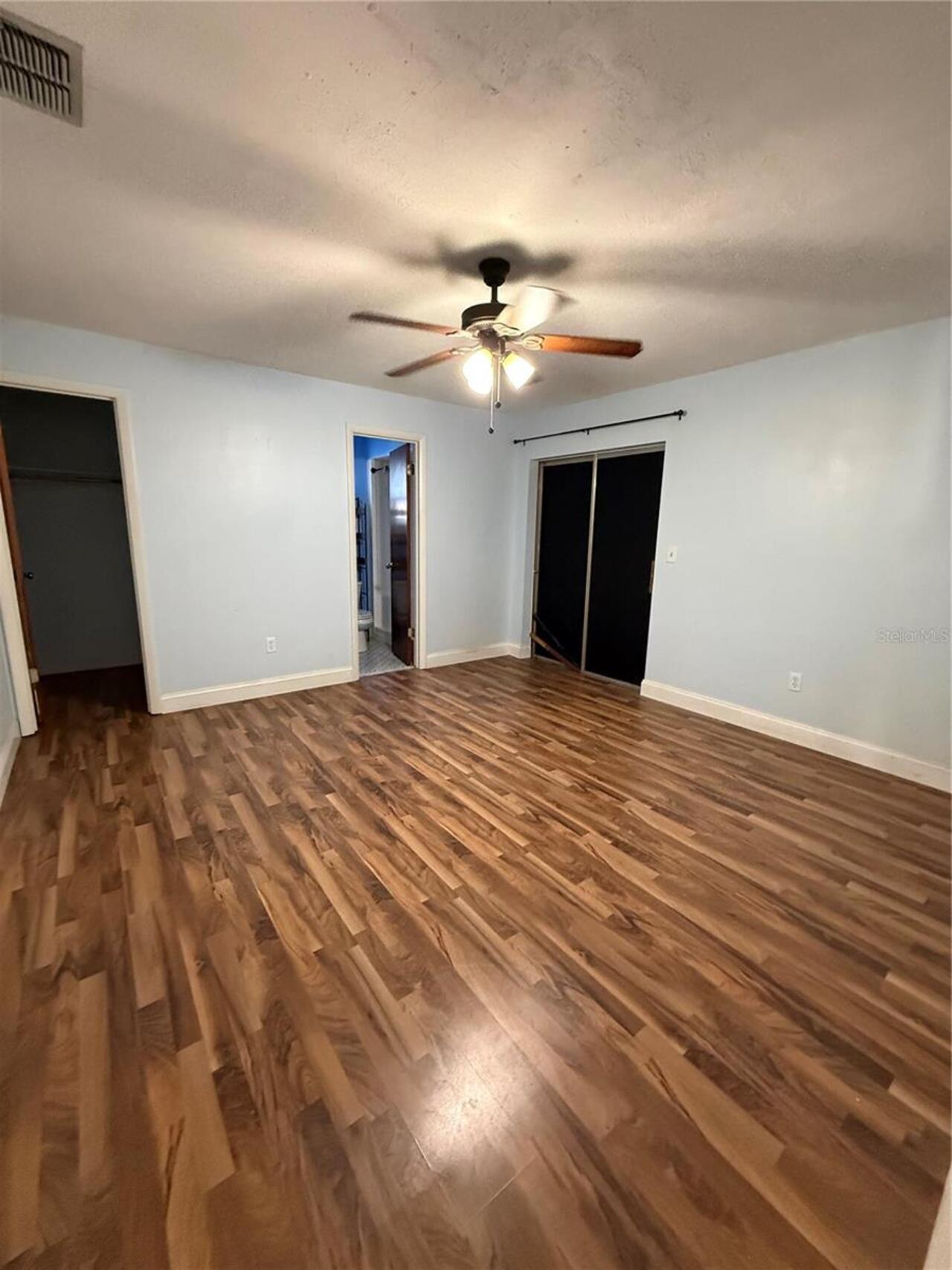 Listing Photo 9
