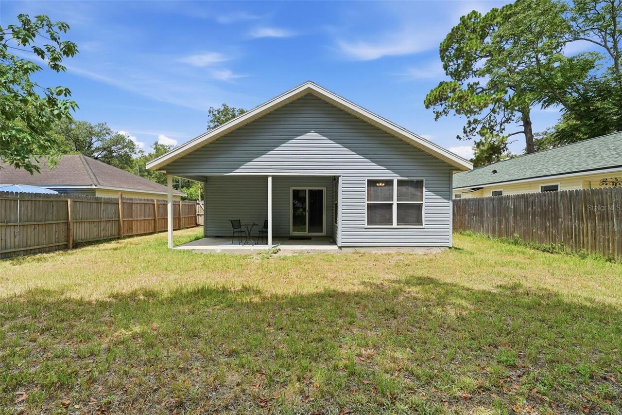 Listing Photo 11
