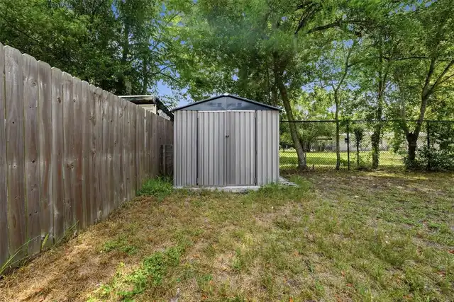 Listing Photo 15