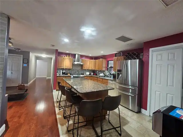 Listing Photo 7