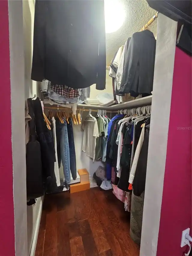 Listing Photo 12