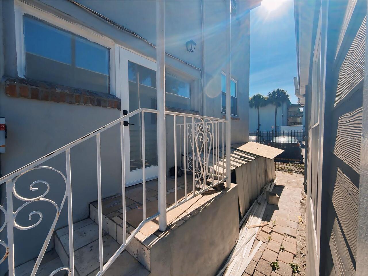 Listing Photo 9