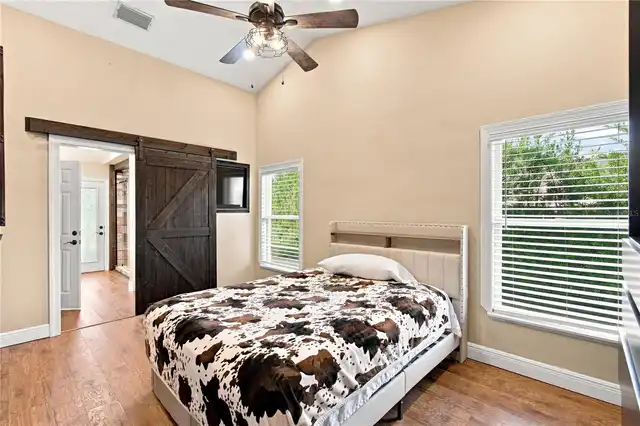 Listing Photo 20