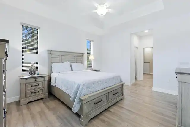 Listing Photo 8