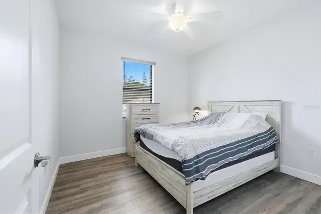 Listing Photo 10