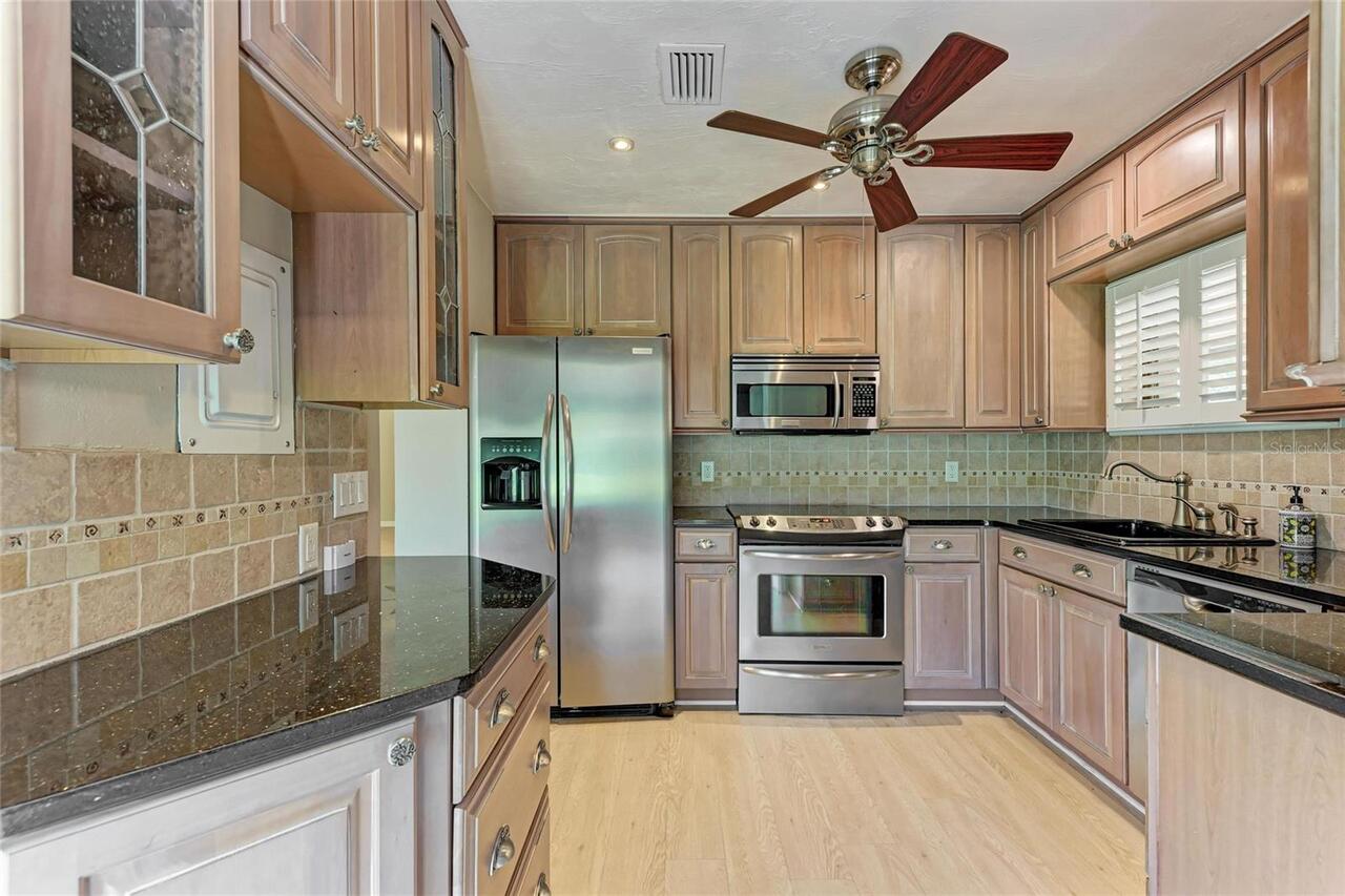 Listing Photo 17