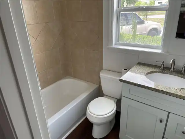 Listing Photo 9