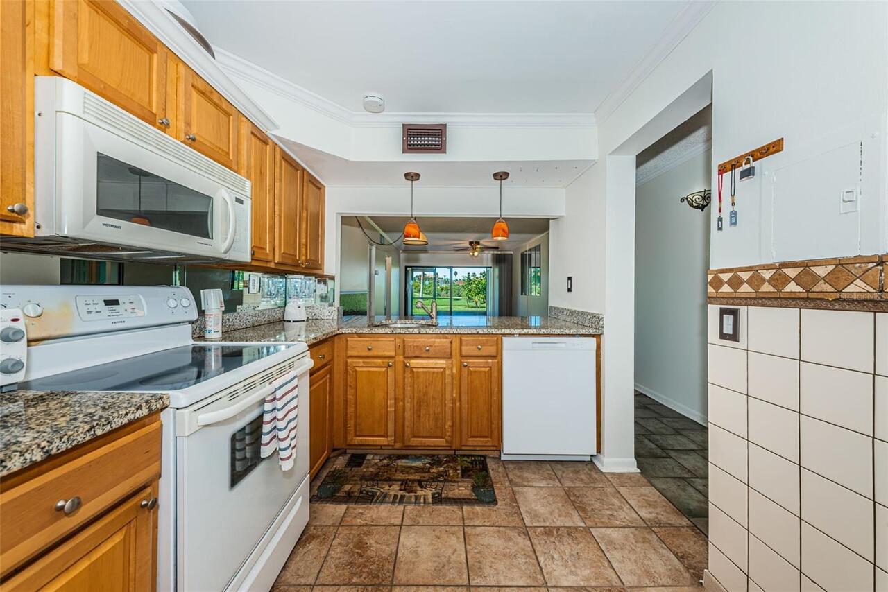 Listing Photo 8