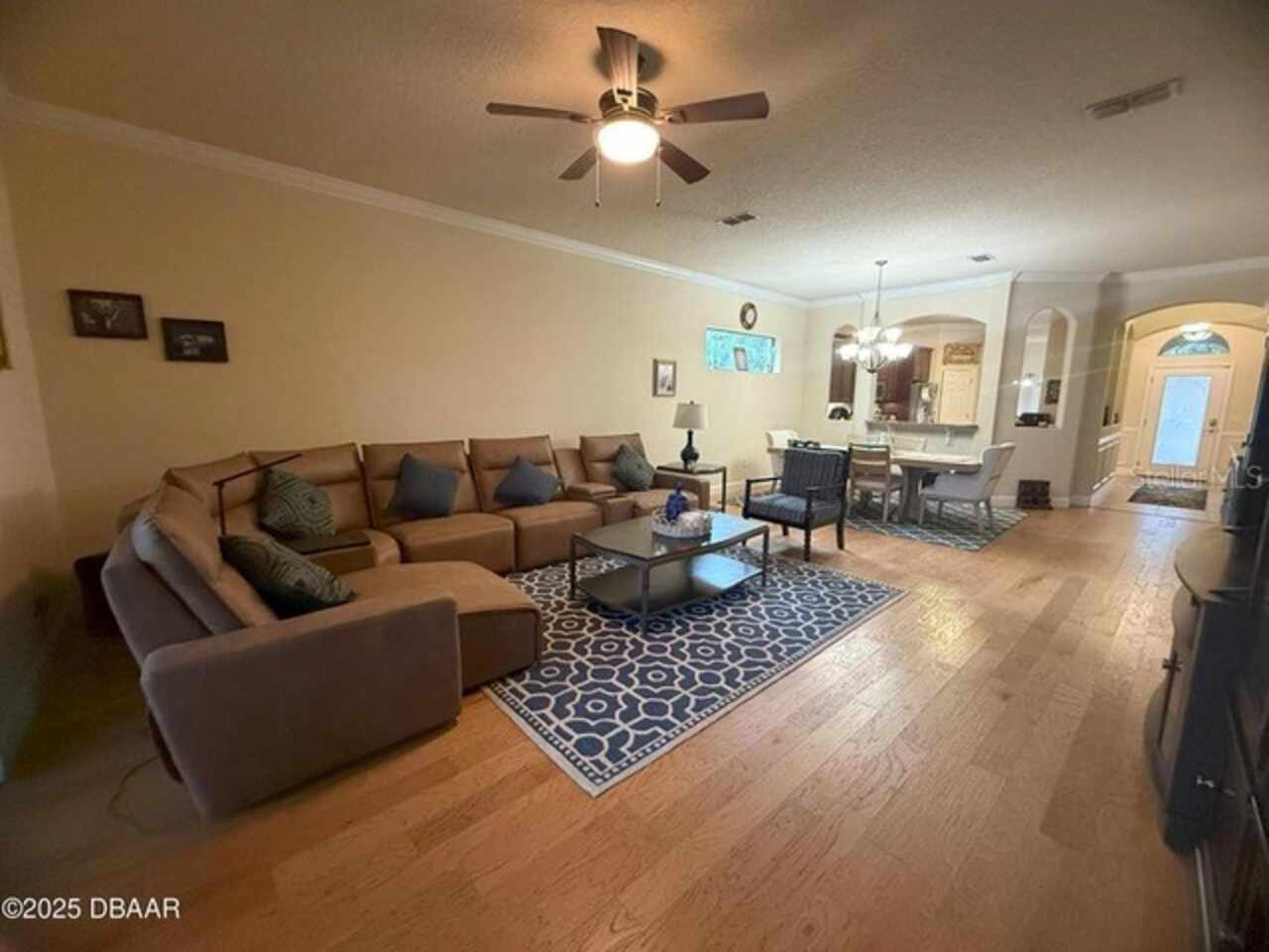Listing Photo 8