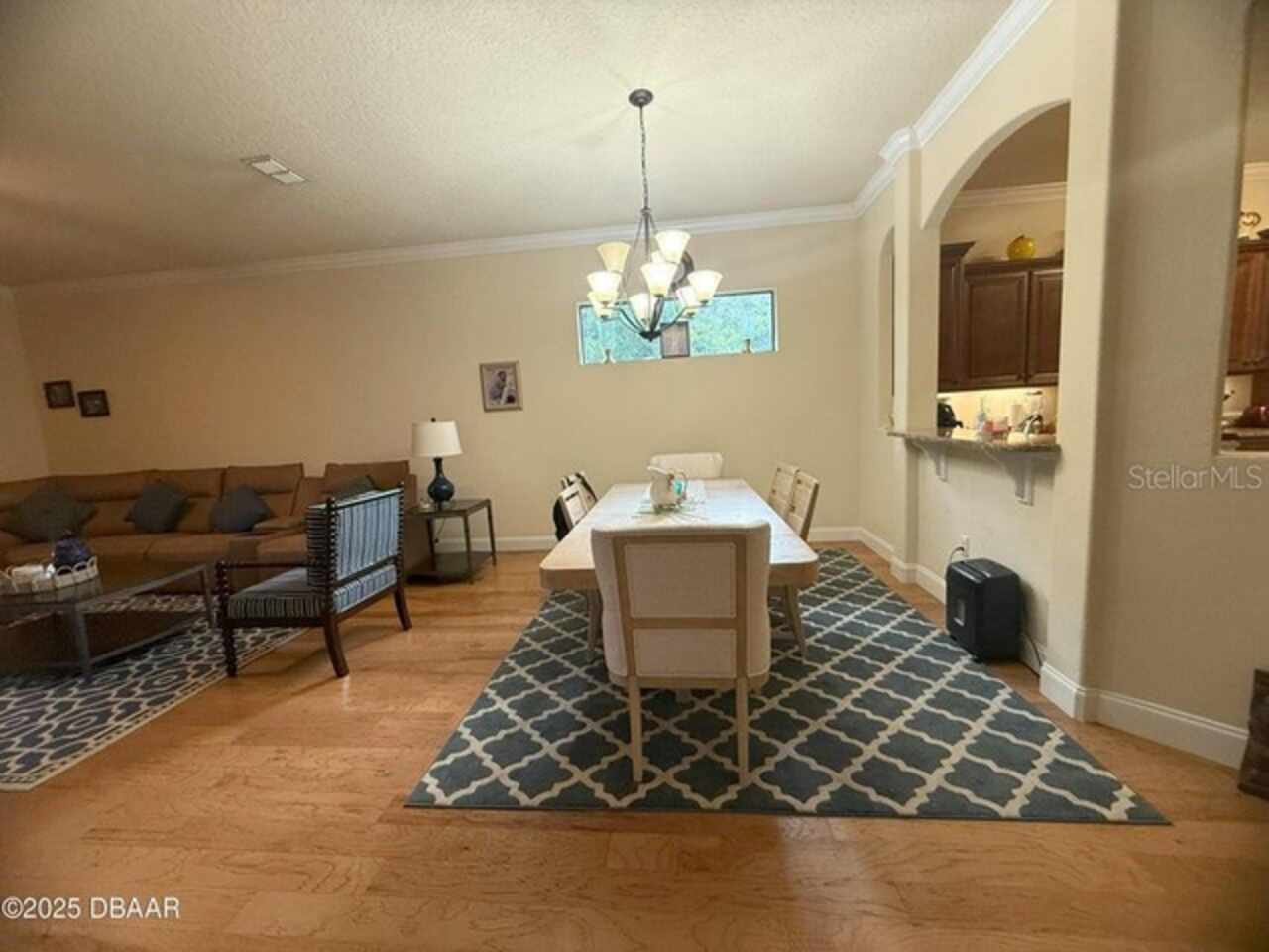 Listing Photo 11