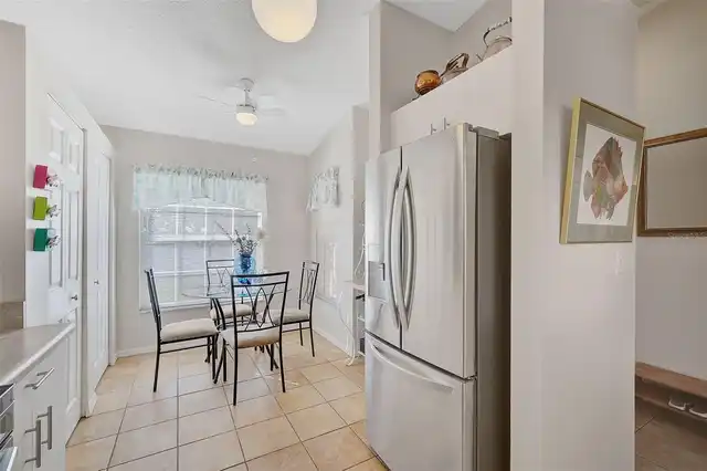 Listing Photo 9