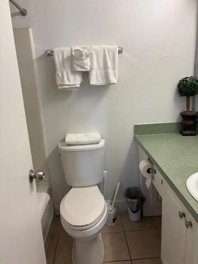 Listing Photo 17