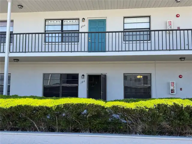 Listing Photo 8