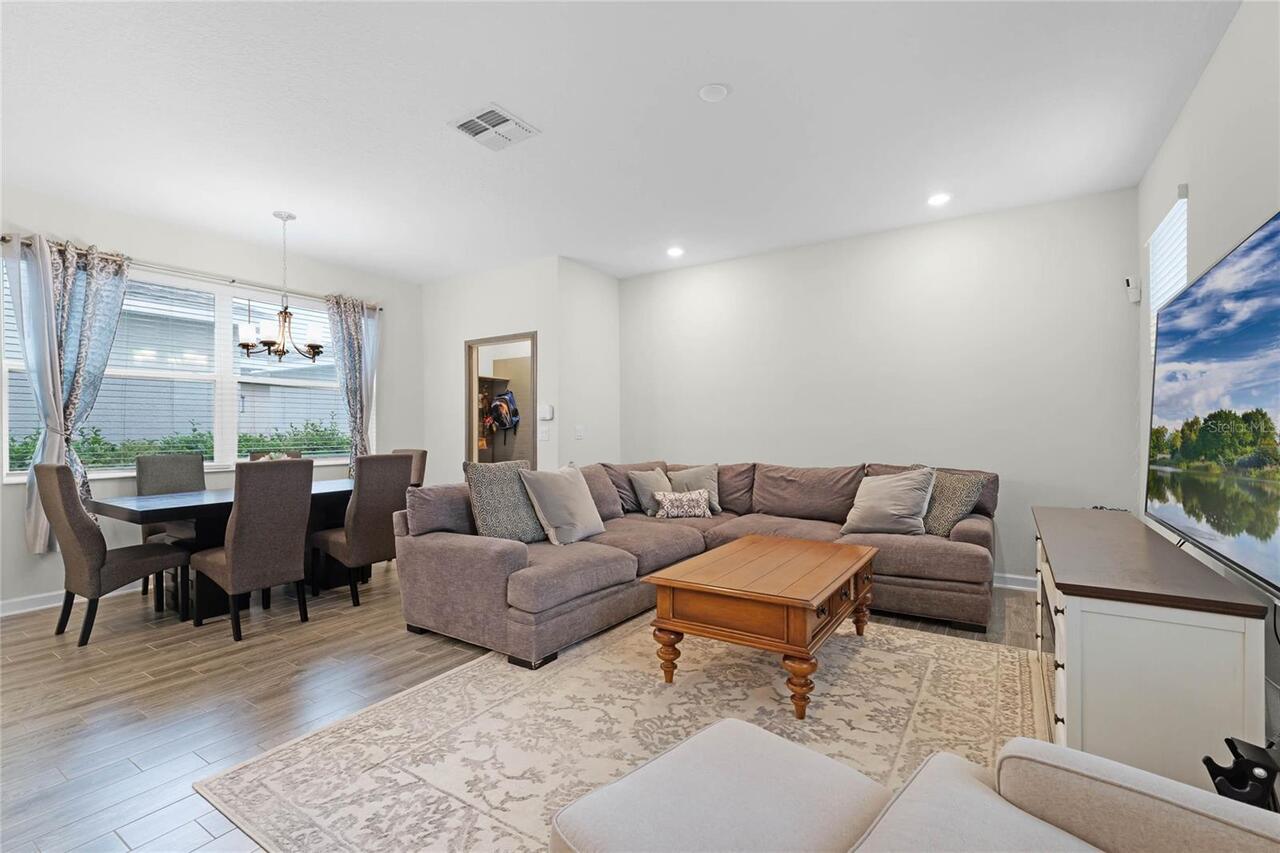 Listing Photo 7
