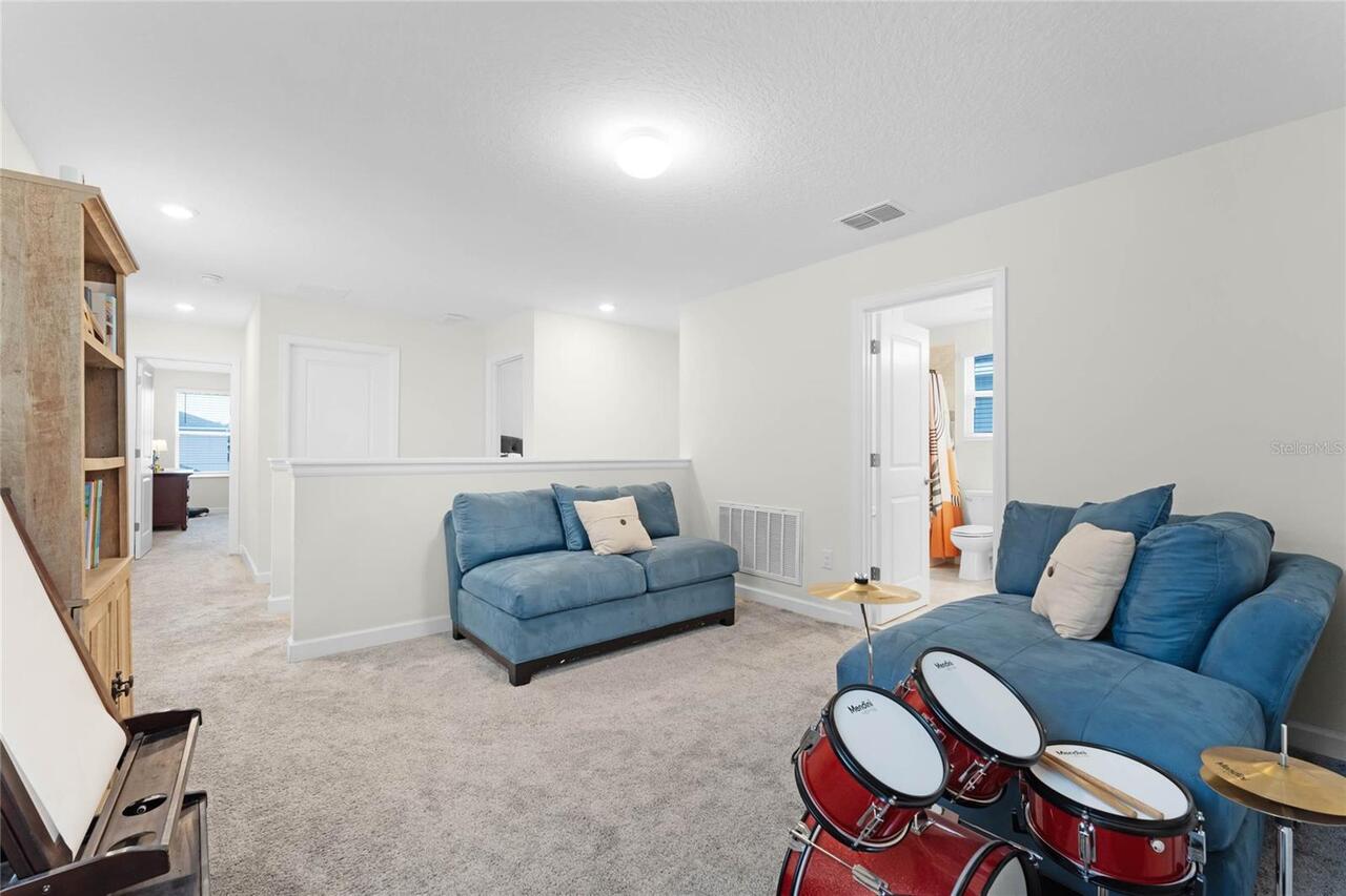 Listing Photo 12