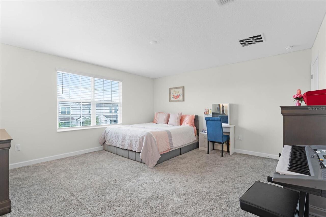 Listing Photo 14