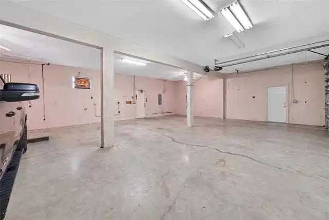 Listing Photo 37