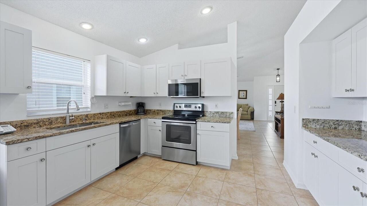 Listing Photo 14