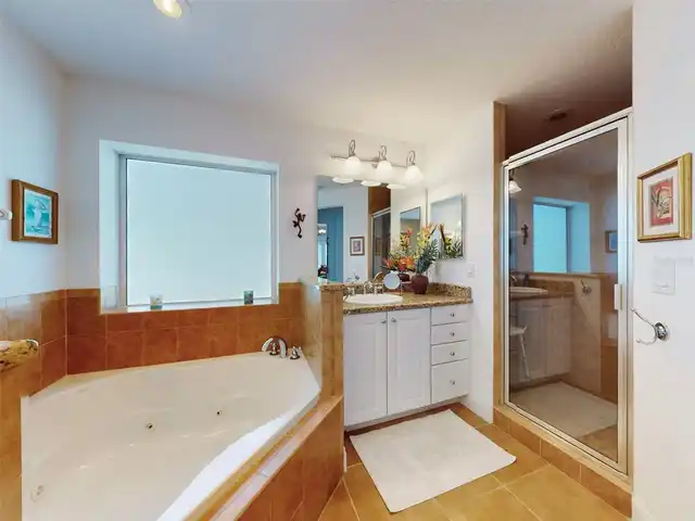 Listing Photo 12