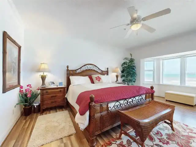 Listing Photo 15
