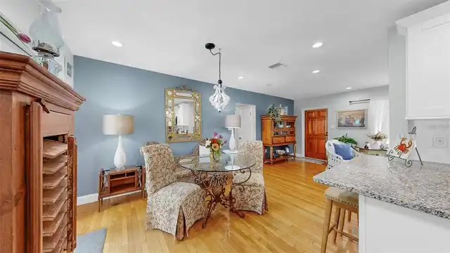 Listing Photo 6