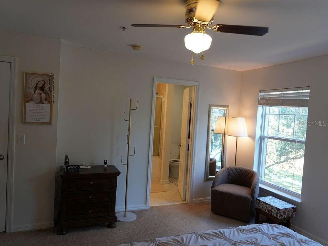 Listing Photo 9