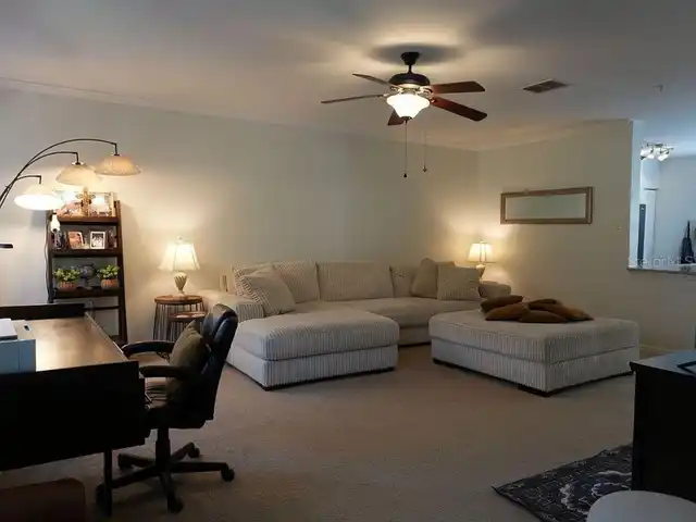 Listing Photo 10