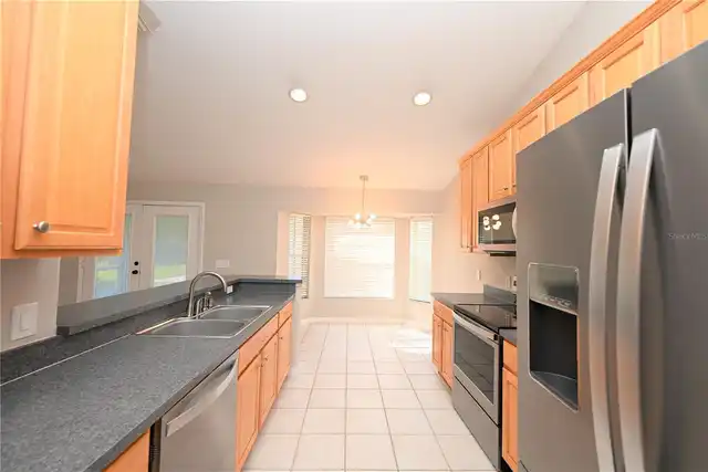 Listing Photo 15
