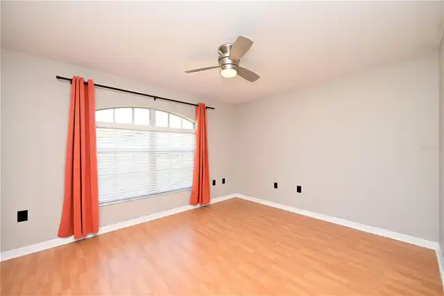 Listing Photo 29