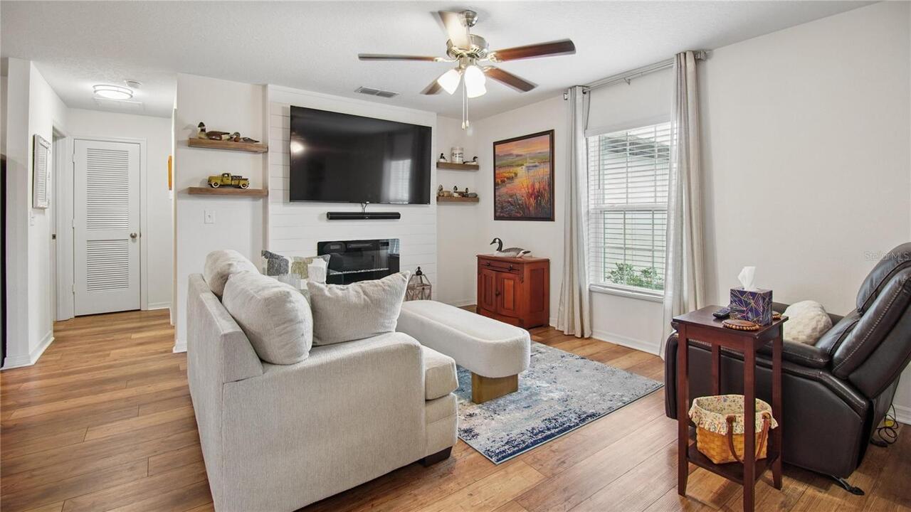 Listing Photo 8