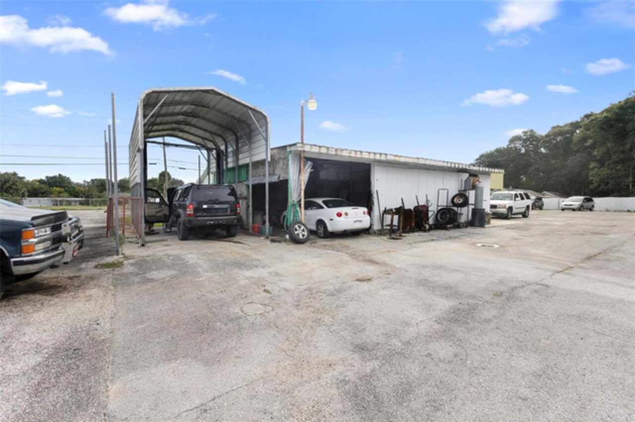 Listing Photo 11