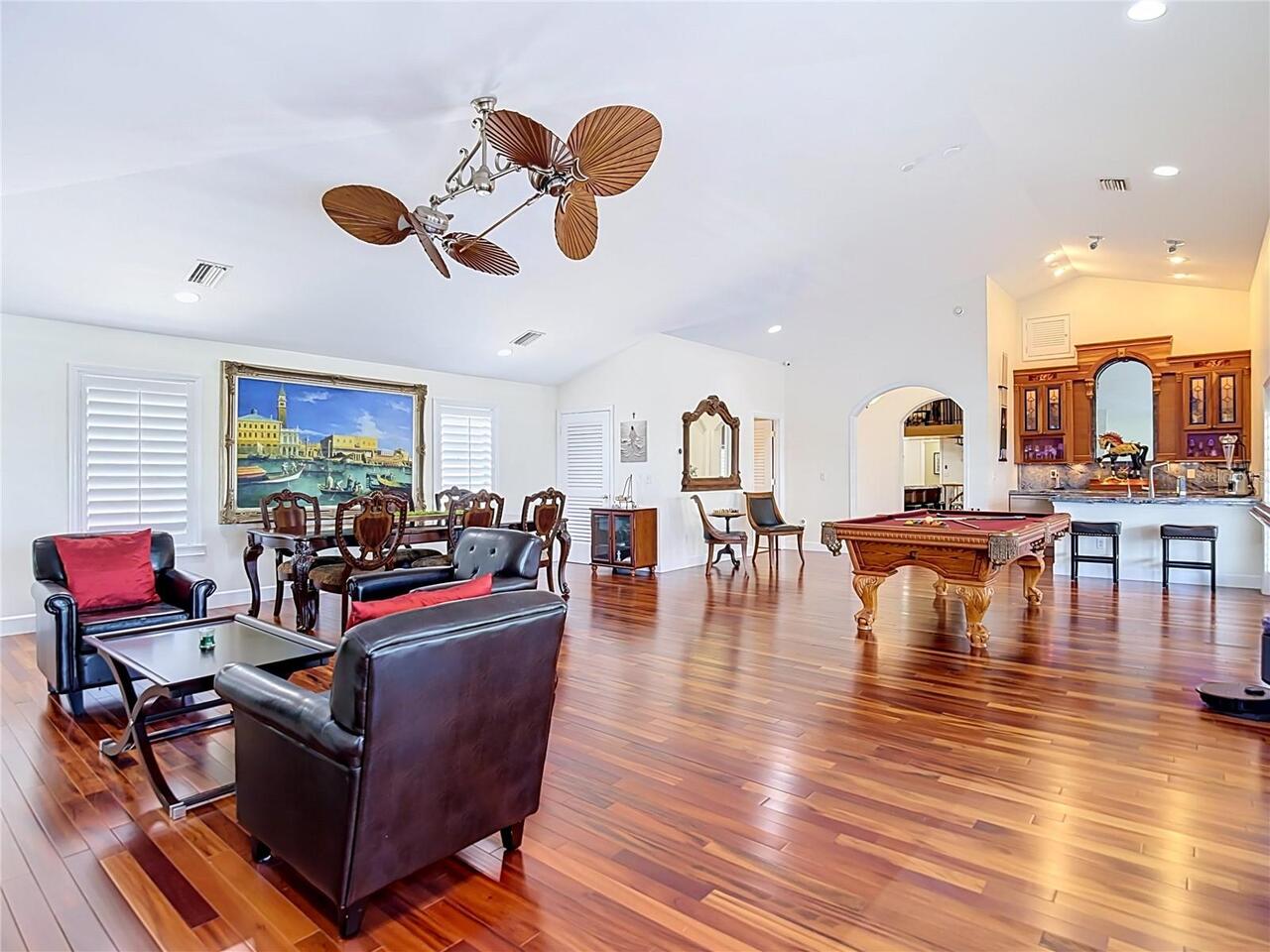 Listing Photo 15